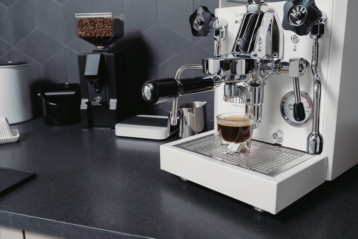 Diletta Bello Espresso Machine | Heat Exchanger | E61 | Manual Control | 3 Liter | Made In Italy | (Stainless Steel)